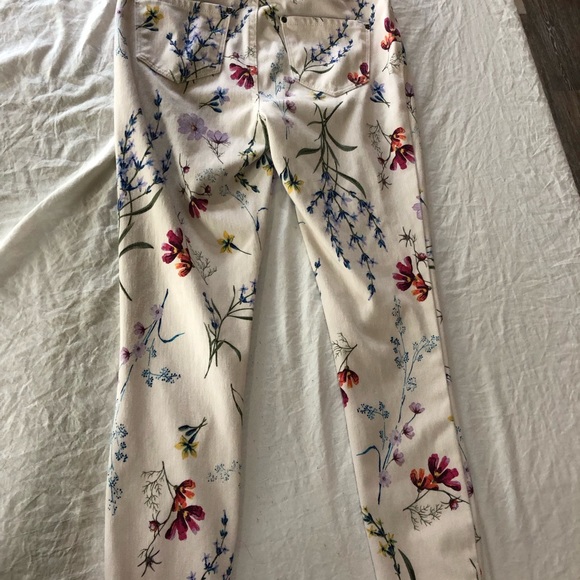 Junior Jeggings - Picture 2 of 5